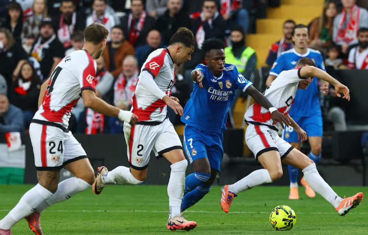 Poin Tumpah di Vallecas: Madrid Mandul di Depan Gawang, Barca Mengintip Peluang