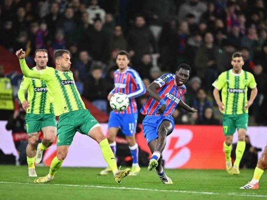 Malam Basah di Selhurst Park: Palace Mandul, AEK Larnaca Tahan 0-0