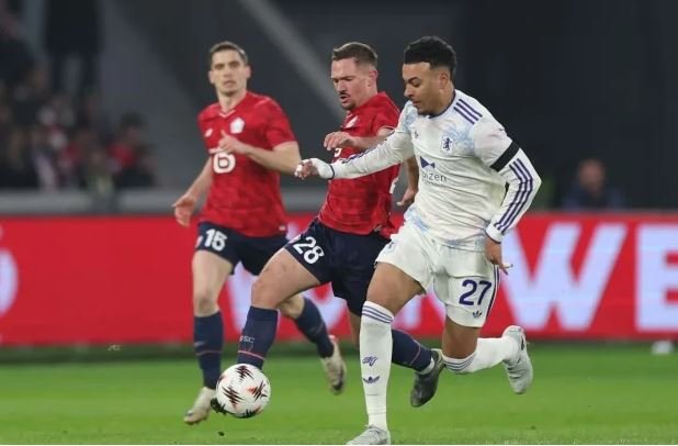 Watkins Pecah Telur di Lille, Forest Tersentak Gol Telat Midtjylland: Malam Kontras di Liga Europa