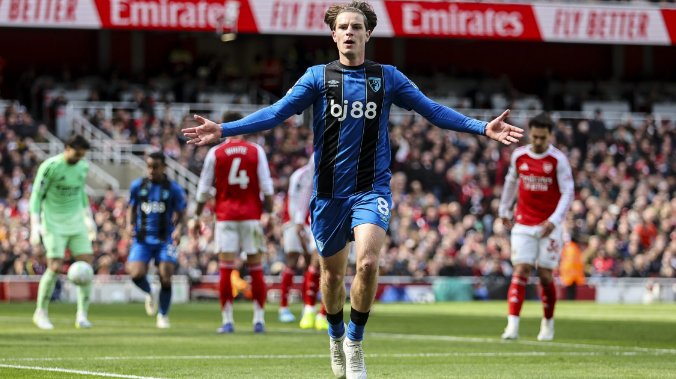 Sembilan Poin yang Tiba-tiba Terasa Rapuh: Arsenal Tersandung, dan City Pun Mulai Bermimpi Lagi