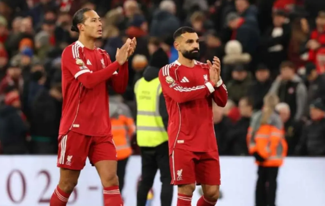 Akhir Bersama The Reds : Van Dijk Pastikan Salah Tetap Dapat Penghormatan yang Setimpal