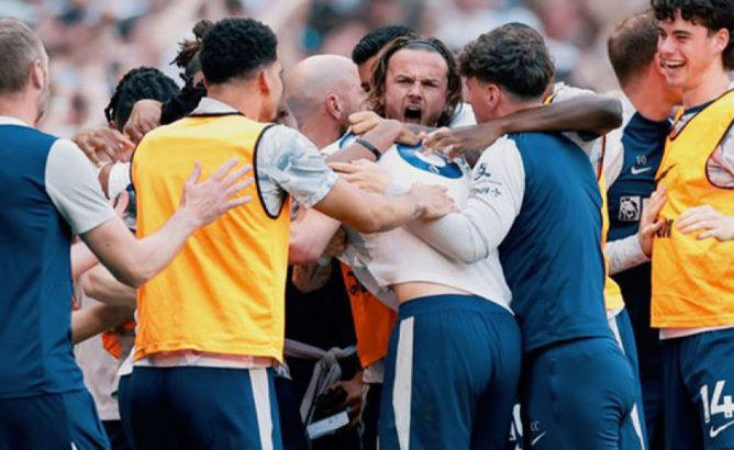 Keajaiban di Pekan Terakhir: Spurs Selamat, West Ham Terluka, dan Para Legenda Mengucap Selamat Tinggal